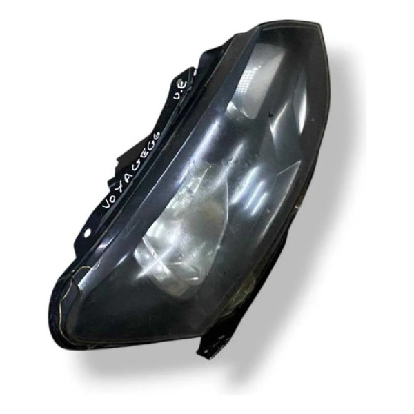 Farol Dianteiro Esquerdo Volkswagen Voyage 2014 Detalhe  Esquerdo/motorista