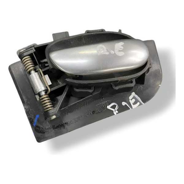 Maçaneta Interna Dianteira Esquerda Peugeot 207 2011 7855 Prateado Dianteira