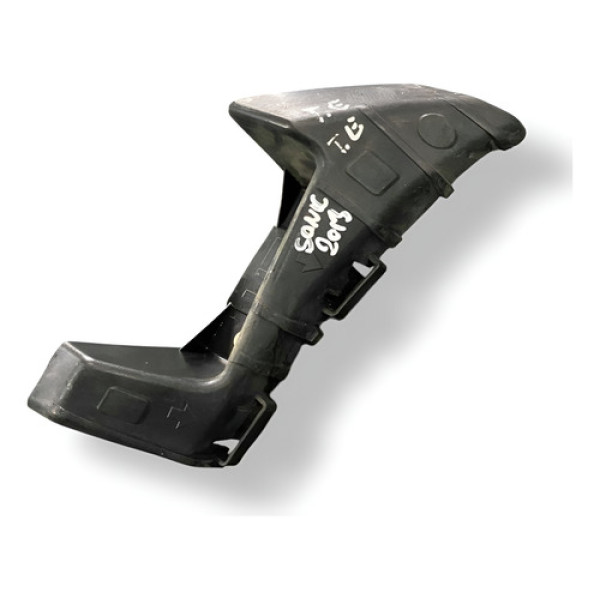 Suporte Parachoque Traseiro Esquerdo Gm Sonic 2013 95060302