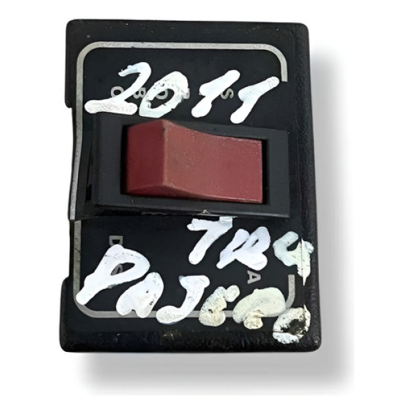 Botao Do Pisca Alerta Mitsubishi  Pajero Tr4 2.0 2011 Preto