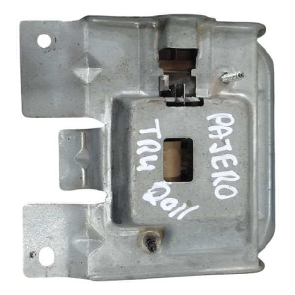 Suporte Luz Teto Mitsubishi Pajero Tr4 2011 2012  Mr320151  