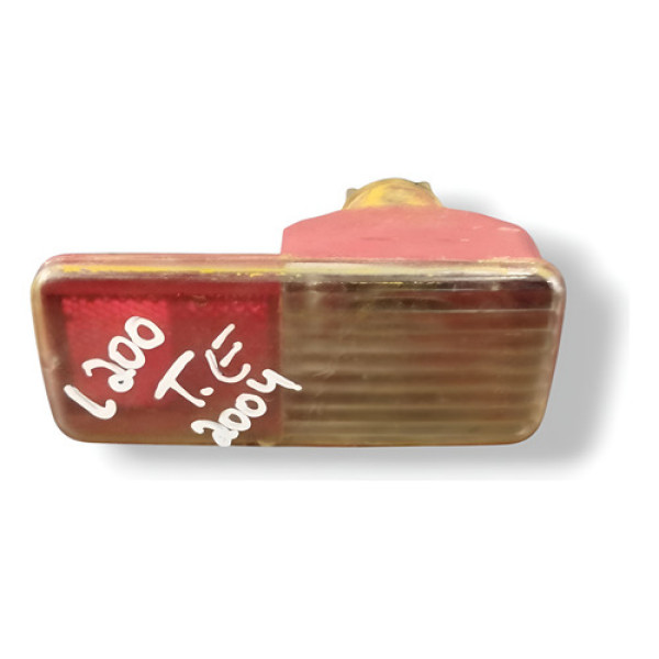 Lanterna Traseira Lado Esquerdo Mitsubishi L200 2004 2005 Esquerdo/motorista Vermelho