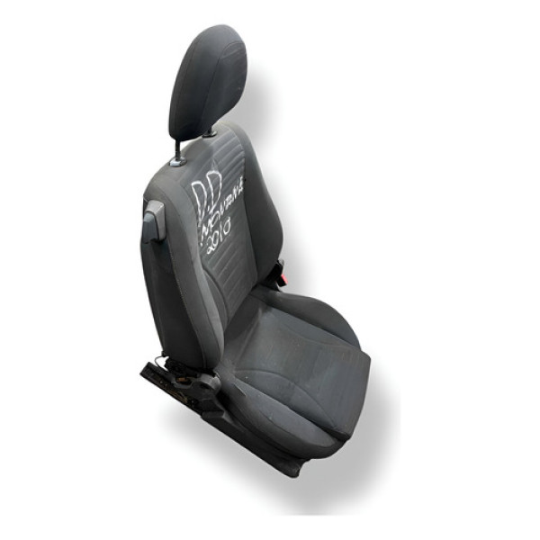 Banco Dianteiro Direito Chevrolet Montana 2010 2011 2012 - Branco