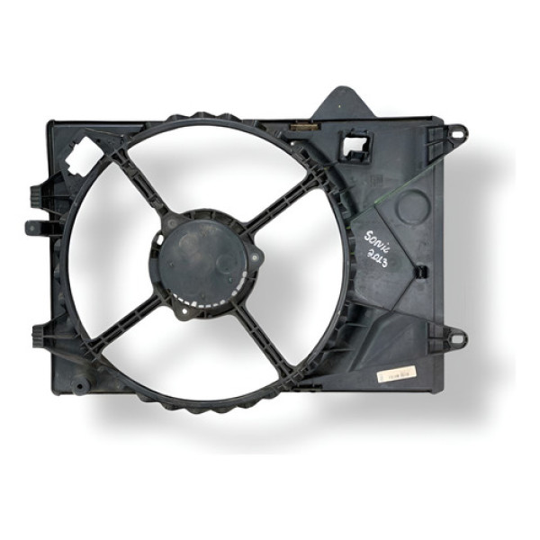 Defletor Radiador Chevrolet Sonic 2013 2014 2015 8c3400100