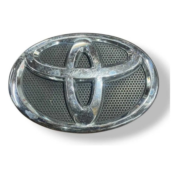 Emblema Grade Dianteira Corolla 1.8 2009 A 2014 - 7531202080 Cinza