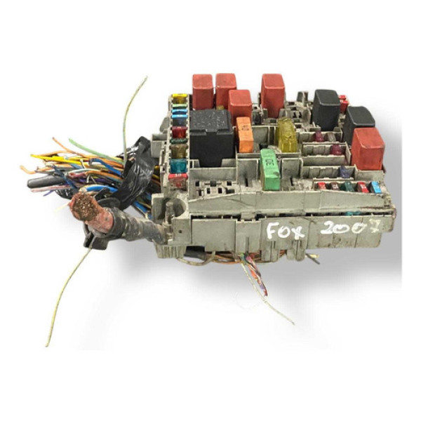 Caixa De Fusiveis Volkswagen Fox 1.0  2007 A 2010 51900299