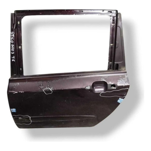 Porta Traseira Esquerda Fiat Stilo 1.8 - 2003 A 2005 Detalhe Traseira Esquerda Vermelho