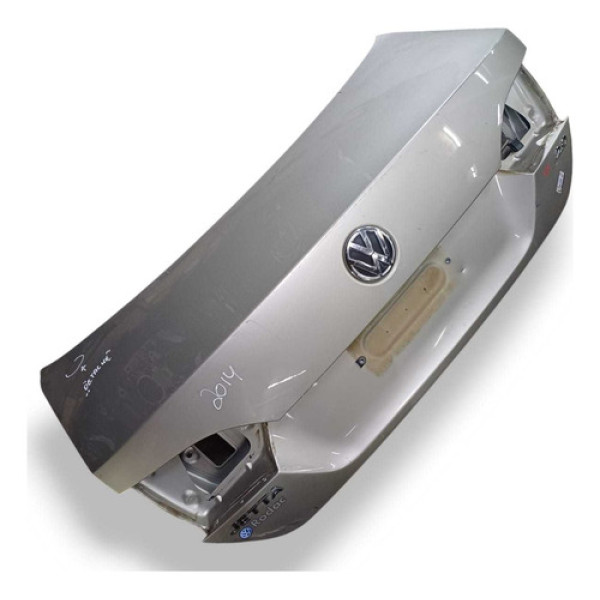 Tampa Traseira Sem Vidro Volkswagen Jetta 2010/2014 Detalhe