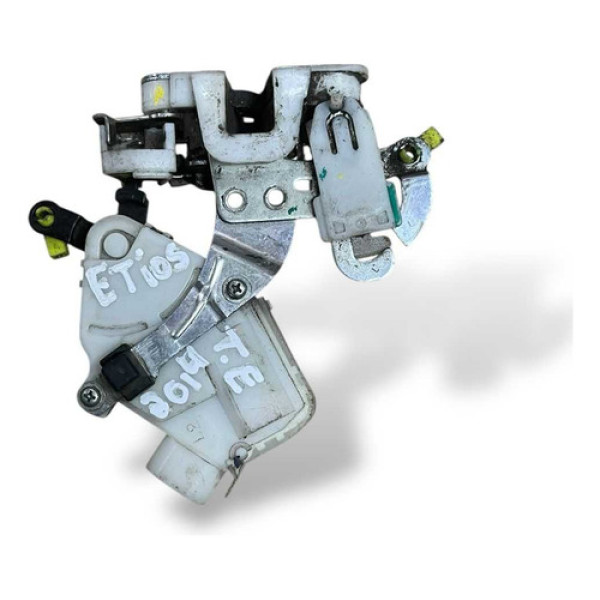 Fechadura Porta Traseira Esquerda Toyota Etios 2014/2015