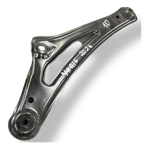 Suporte Eixo Traseiro Direito Toyota Yaris 1.5 2025 Detalhe