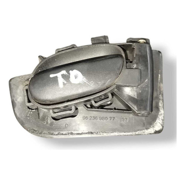 Maçaneta Interna Tras Direita 207 Passion 2012 9623698077 Preto Traseira