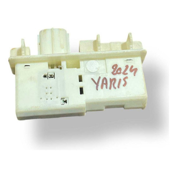 Botao Abertura Porta Malas Toyota Yaris 2023 2024 2025 2026