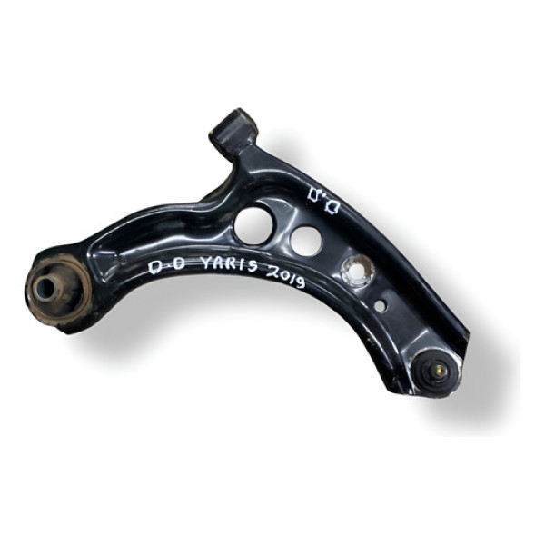 Bandeja Balança Dianteira  Direita Toyota Yaris 2019 A 2021