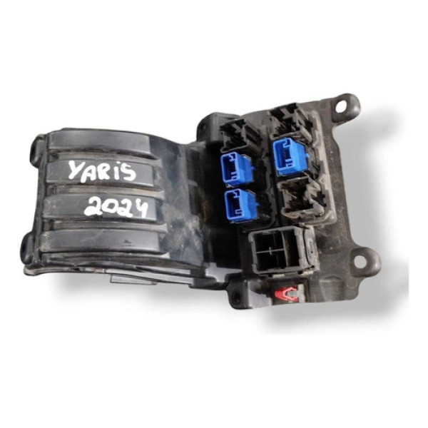 Moldura Botão Painel Central Yaris Sedan 1.5 2025 554460d250