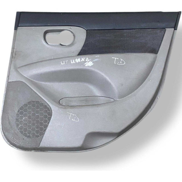 Forro Pora Traseira Direita Nissan Livina 2010 829200az60a