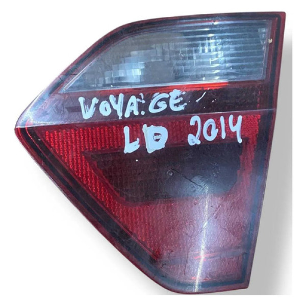 Lanterna Tampa Lado Direito Vw Voyage 2013/2014 - 5u5945094b Direito/passageiro Verde-escuro