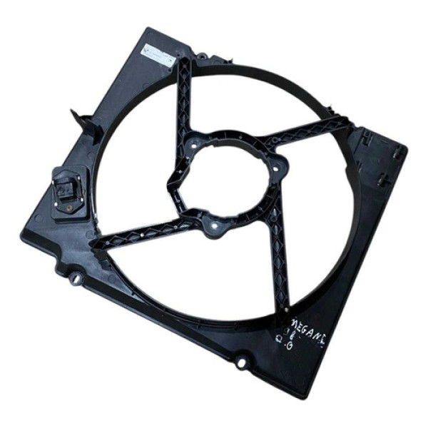 Defletor Ventoinha Radiador Renault Megane 2.0 1998 8240158