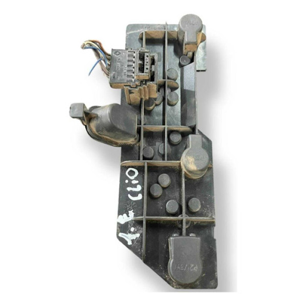 Soquete Circuito Clio Sedan 2001 2002 2003 2004 Esquerdo/motorista Água