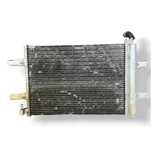 Condensador Ar Condicionado Volkswagen Voyage 5z0820411c