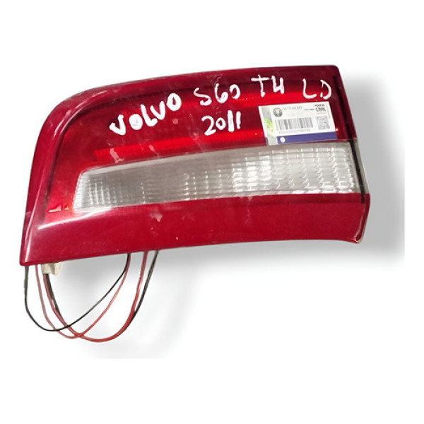 Lanterna Tampa Traseira Direita Volvo S10 T4 2011 30796272 Vermelho