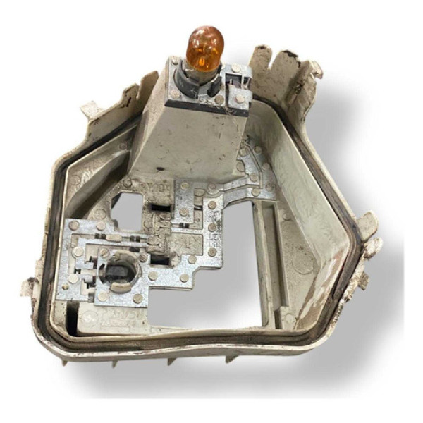 Circuito Lanterna Traseira Esquerda Voyage 1.6 2013 250715 Esquerdo/motorista Branco