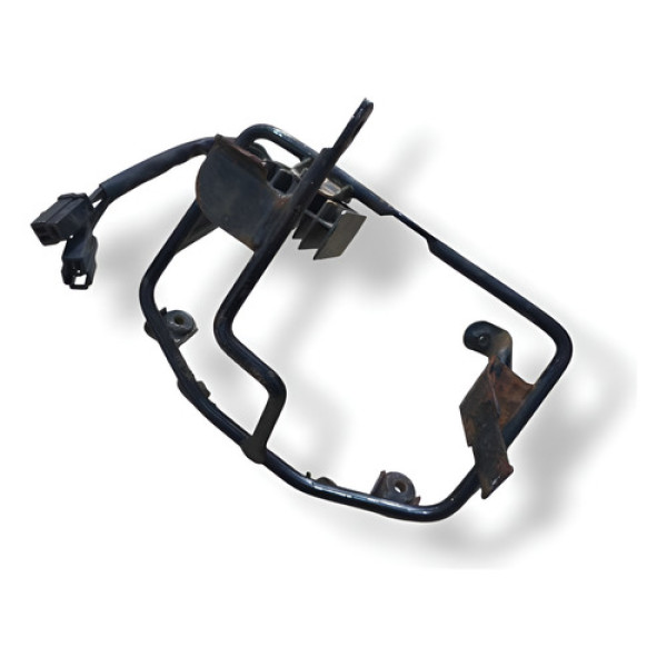 Suporte Da Carenagem Frontal Suzuki Burgman 125  2005 A 2008