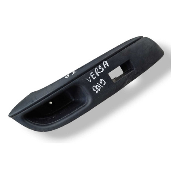 Moldura Botao Traseira Direita Nissan Versa 19 20 829609ke0a