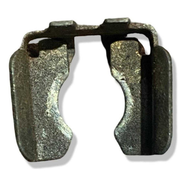 Trava Bico Injetor Chevrolet Celta 1.0 2006 2007 2008 2009 220v