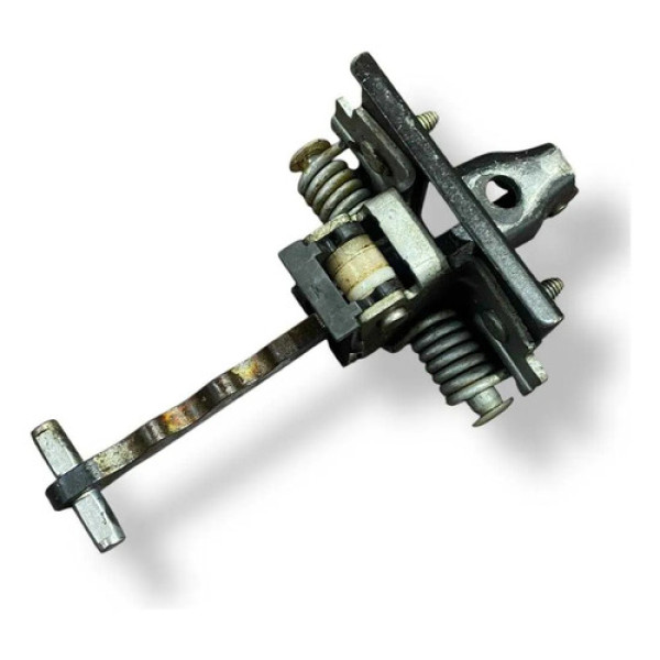 Limitador De Porta Dianteiro Direito Citroen C4 Lounge  2017