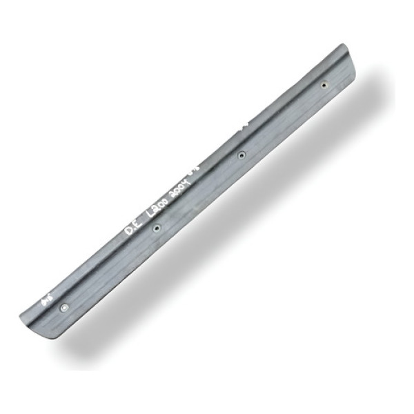 Soleira Dianteira Esquerda Mitsubishi L200 2004 Mr117821 Preto