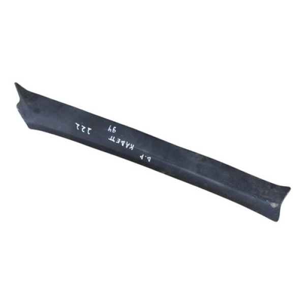 Acabamento Parabrisa Lado Direito Gm Kadett 1994 90042100ld