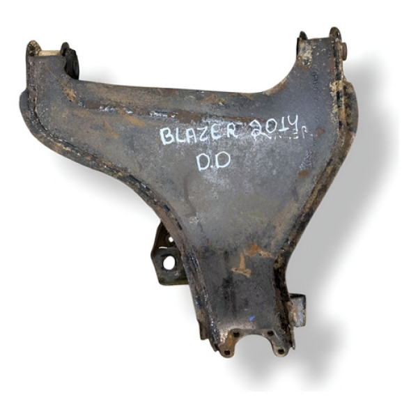 Bandeja Inferior Dianteira Direita Chevrolet Blazer 2014