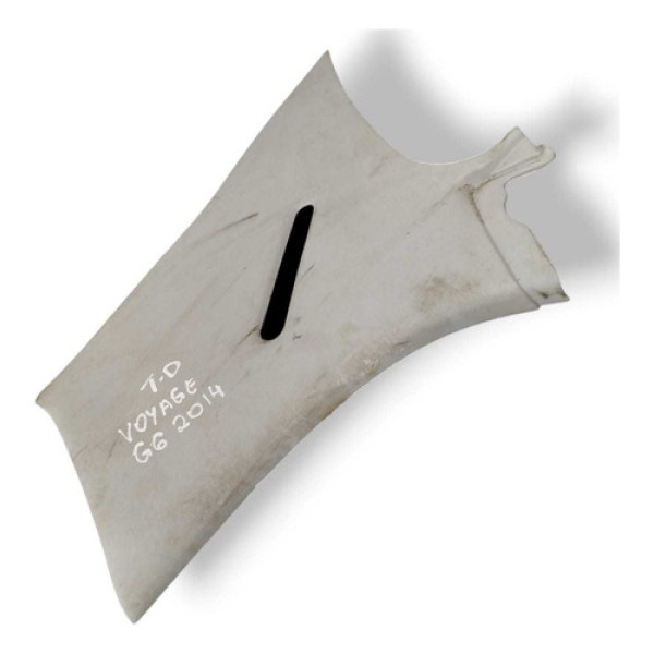 Acabamento Coluna Traseiro Direito Vw Voyage  14 5u5867288