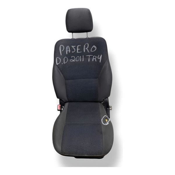 Banco Dianteiro Esquerdo  Pajero Tr4 2011 2012  Detalhe Preto