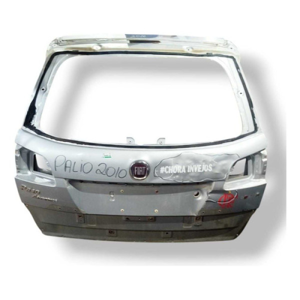Tampa Traseira  Sem Fechadura Fiat Palio 2010 2011  Detalhe