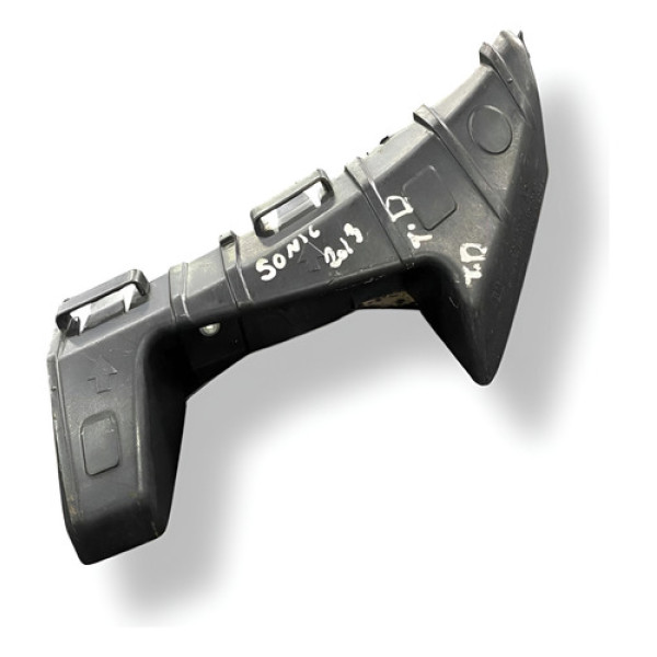 Guia Parachoque Traseiro Direito Chevrolet Sonic 2013 A 2016