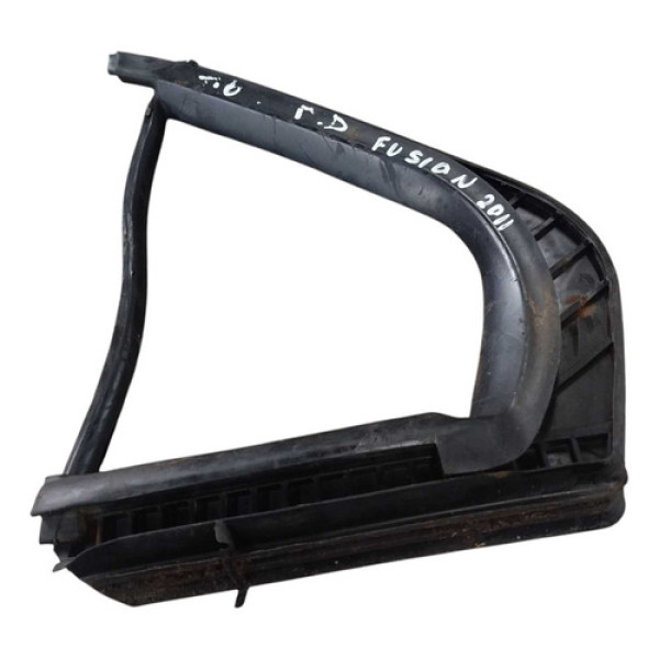 Moldura Vidro Fixo Traseiro Direito Ford  Fusion 2.5 2011  Prateado