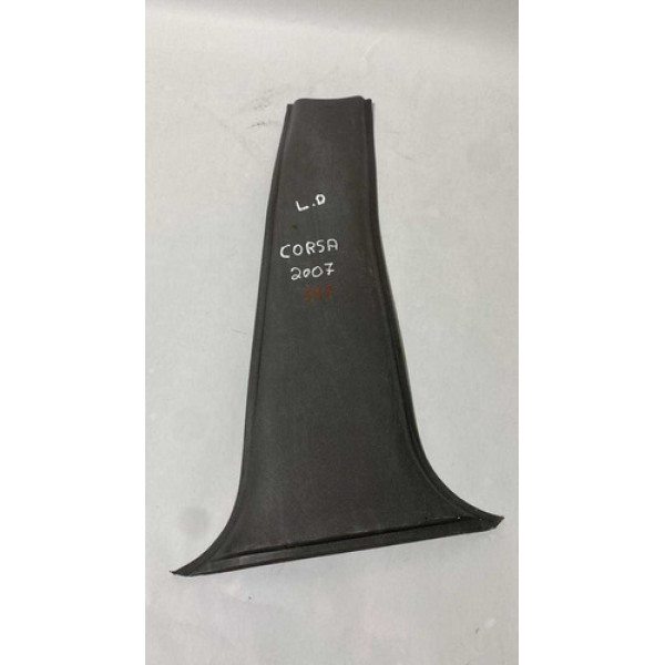 Moldura Coluna Inferior Direito Chevrolet Corsa 07 93326812