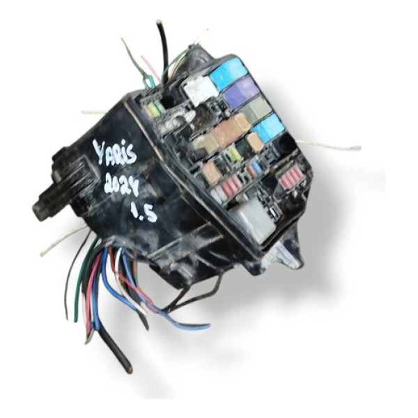 Caixa De Fusivel Motor Toyota Yaris Sedan 1.5 2023 A 2025