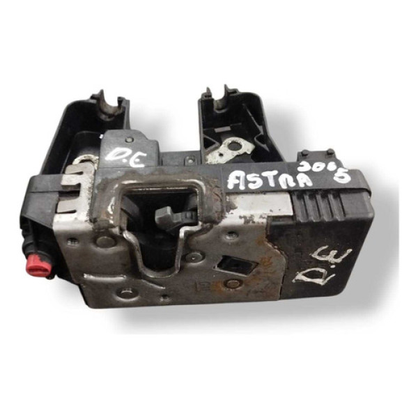 Fechadura Dianteira Esquerda Gm Astra Sedan 2005 24414135