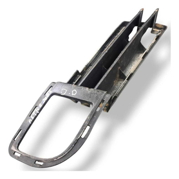 Grade Farol Milha Lado Direito Chevrolet Astra 2005 93387433 Preto Direito