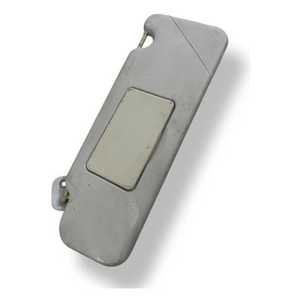 Quebra Sol Lado Direito Renault Duster 2.0  2015 8200638670