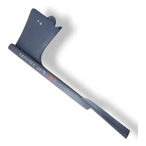 Soleira Porta Dianteira Direita Vw Crossfox 1.6 14 5z4853372 Verde-escuro