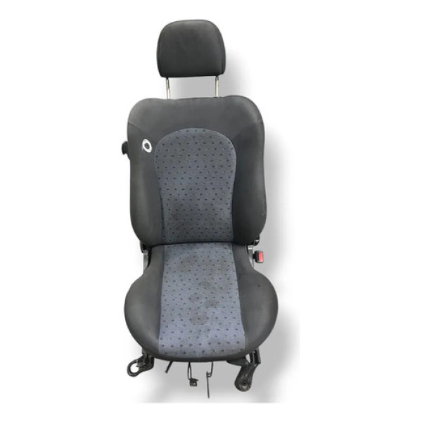Banco Dianteiro Direito (carona) Ford Courier 2013 Detalhes Preto