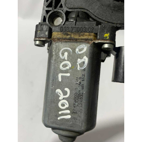 Motor Vidro Dianteira Direito Volkswagem Gol 2011 0537300302