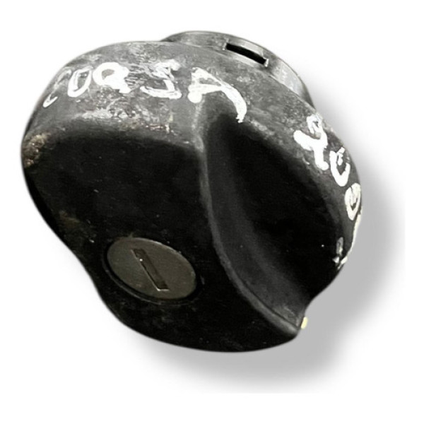 Tampa Tanque Combustível  Corsa Montana 2002 - 2012 93250890 Bege 2008