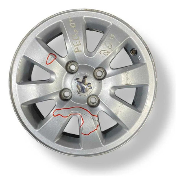 Roda Ferro Aro 14 Peugeot 206/207  Com Detalhes Prateado