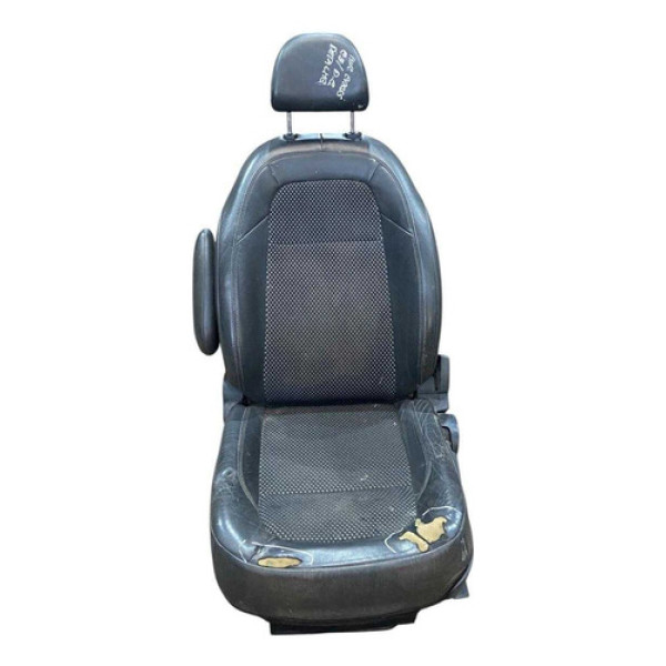 Banco Dianteiro Esquerdo Com Detalhe Citroen C3 Aircross 1