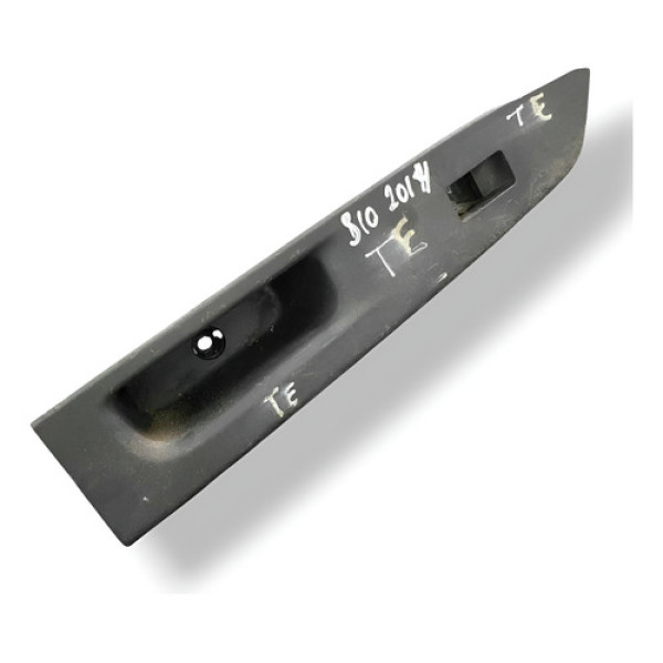 Moldura Botão Vidro Traseiro Esquerdo Gm S10 2014 52033696