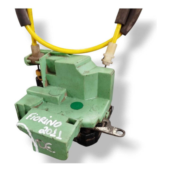 Fechadura Porta Dianteira Esquerda Fiat Fiorino 2011 Detalhe